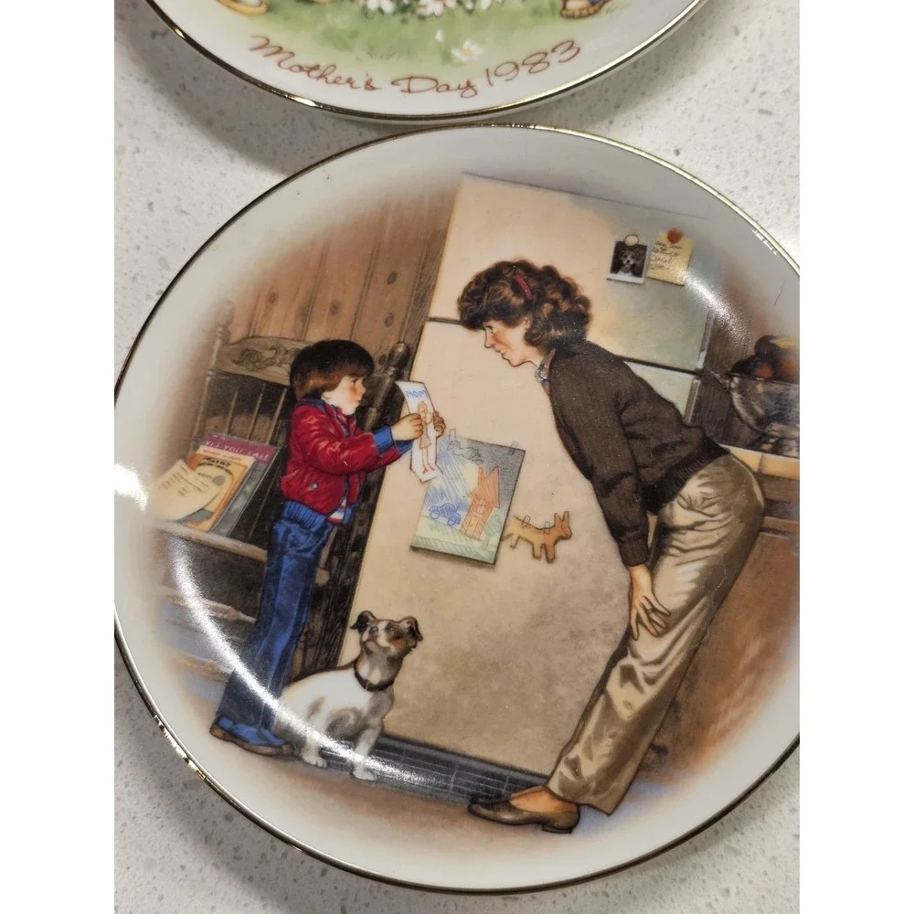 Set of 8 Avon Collectable Plates 1980s